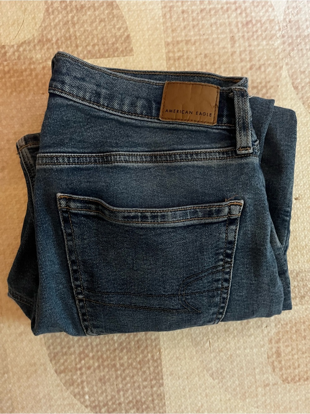 American Eagle Women’s 90s Straight Jeans
